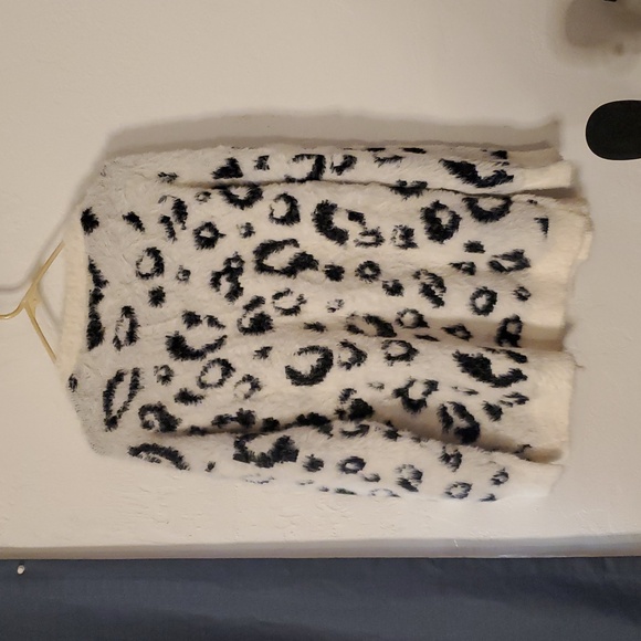 Bluivy Cardigan Sweater Size M/L Leopard Print NWNT - Picture 4 of 7